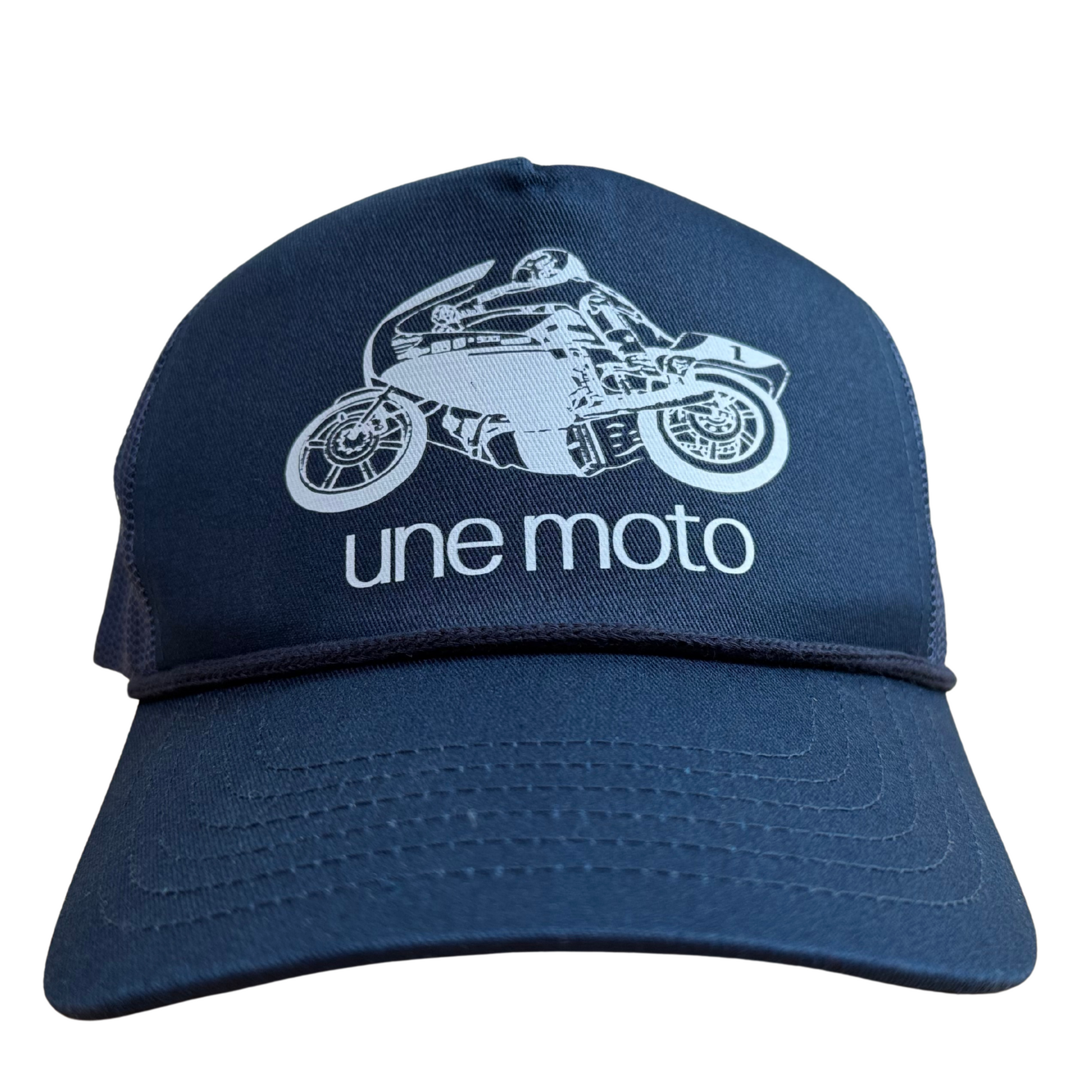 Une Moto Trucker Hat